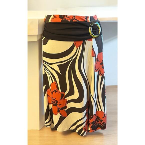 Unbranded Dresses & Skirts - Tropical Floral Print Ladies Skirt Sz Small Lucite Round Tortoise Buckle Decor-